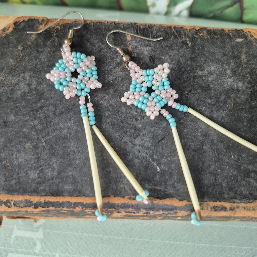 Handcrafted Beaded Star Earrings - Picture 3 of 4